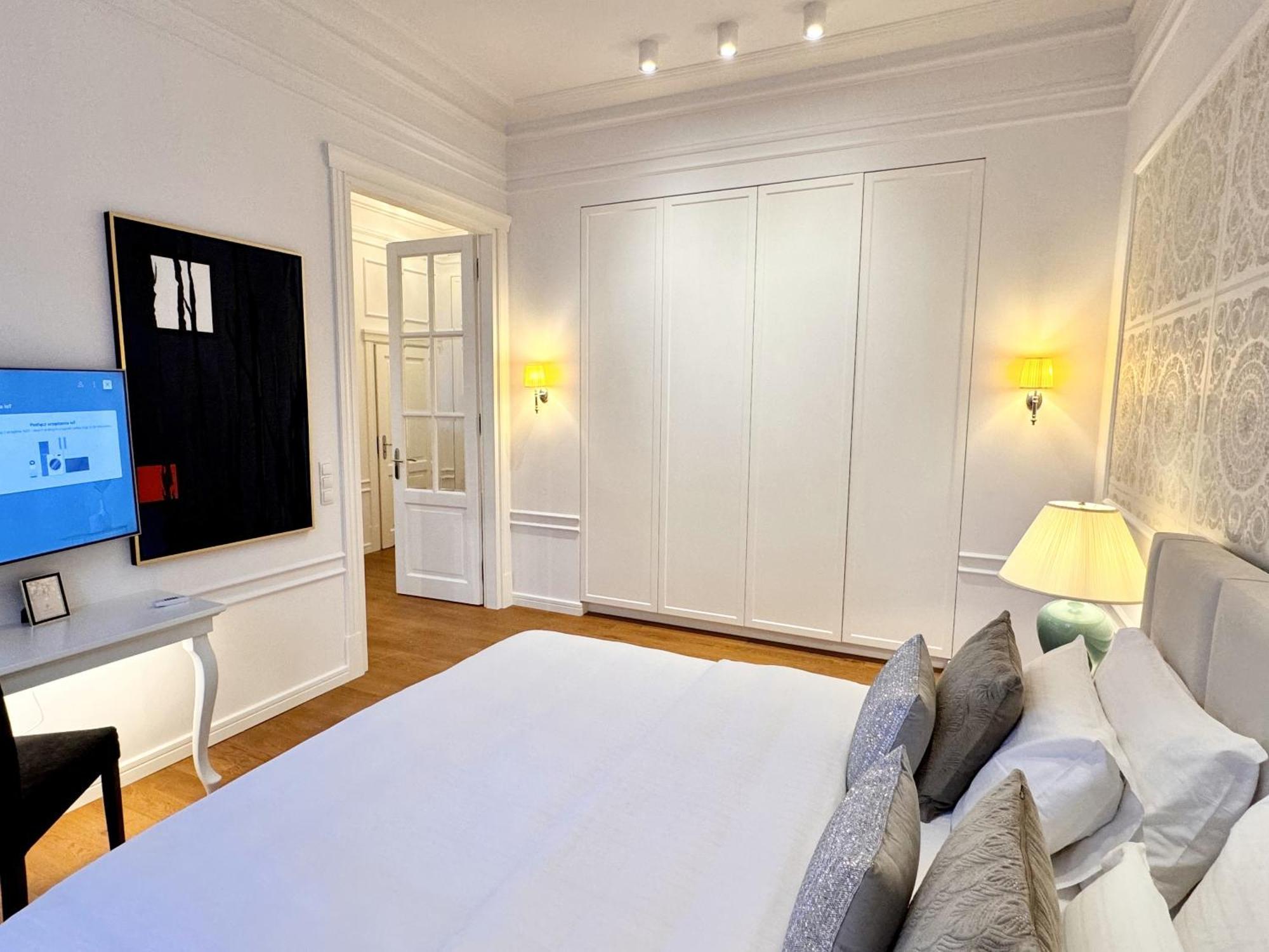 Mondrian Luxury Suites & Apartments Old Town Warsaw Exterior photo